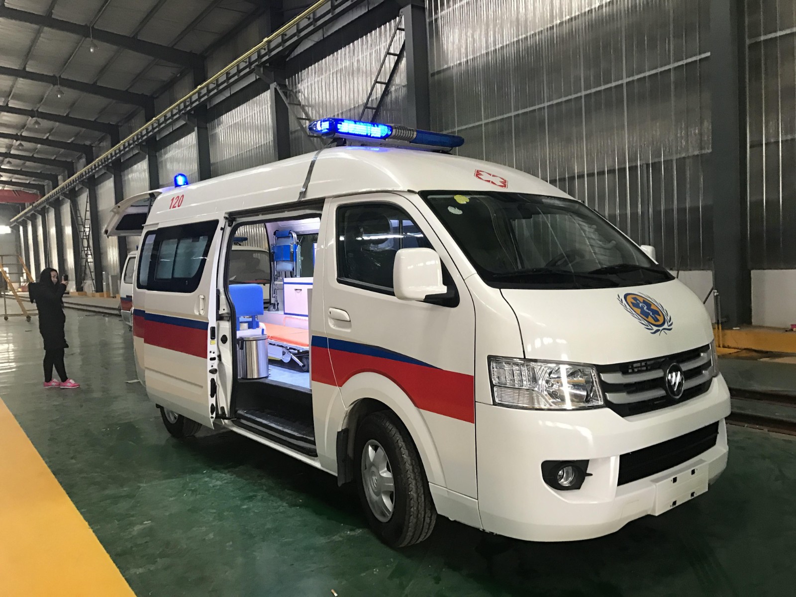 灯塔市救护车转院