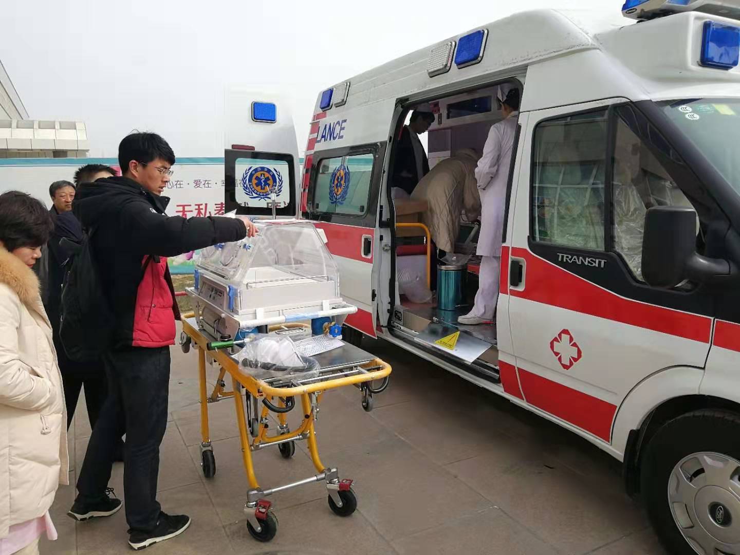 灯塔市救护车转院